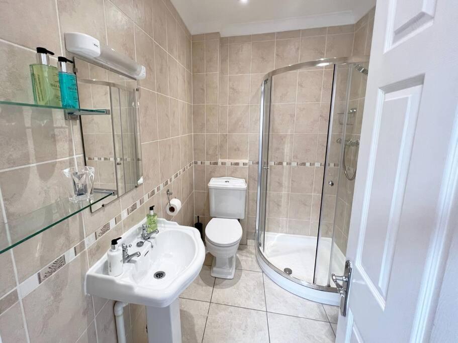 Private Parking, Central Llandudno, King Bed With Ensuite At Clement Lodge 外观 照片