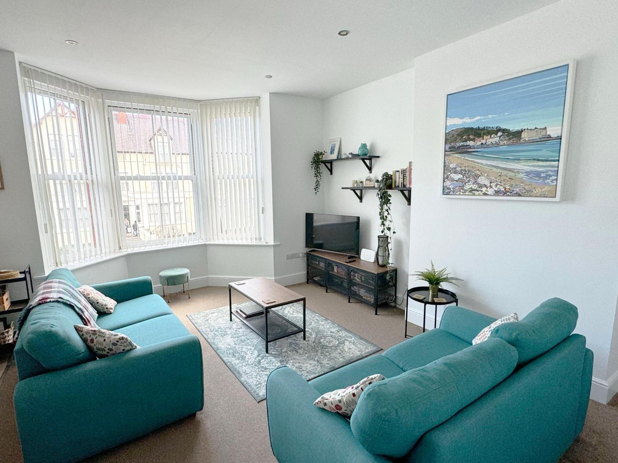 Private Parking, Central Llandudno, King Bed With Ensuite At Clement Lodge 外观 照片